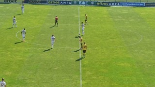 Берое се наложи с 2 0 над Ботев Пловдив 2 в