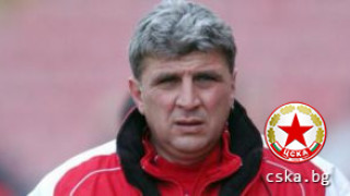 ЦСКА уважи един от бележитите играчи на отбора Илия