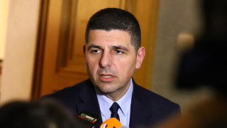 В разговорите за Демократична България ще иска гаранции за борбата