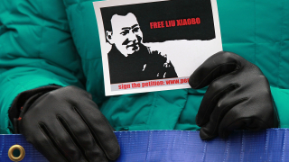 Съпругата на дисидента Лю Сяобо е изчезнала, твърдят близки