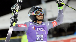 Французинът Сиприрн Саразен беше безупречен и спечели победата в супергигантския