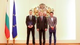 Бербатов и Фиго получиха почетния знак на Президента на Република България