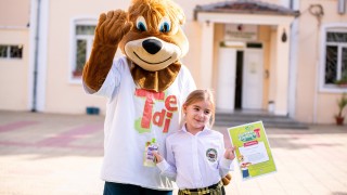 Близо 10 000 ученици от първи до трети клас преминаха