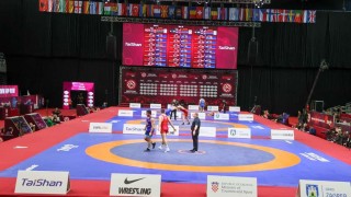 Динко Нейков стигна до битка за бронзов меадл на световното