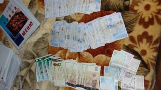 Арестувани са трима души по подозрение че са част от