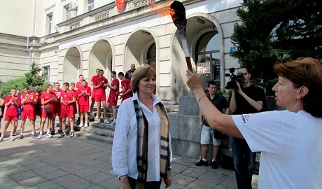 Министър Георгиева се запозна с проблемите на волейбола