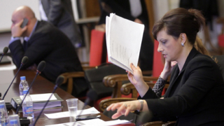 След седмица здравната комисия изслушва единствения кандидат за шеф на НЗОК