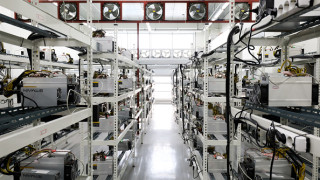 "Мините" за bitcoin ще ползват повече ток от всички домакинства в тази европейска страна