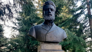 На 2 юни почитаме паметта на Христо Ботев и загиналите