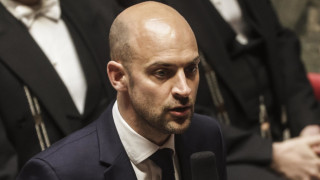 Френският външен министър изрази безпокойство от американските въздушни удари по