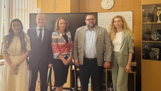 Американски инвеститор производител на соларно оборудване проявява интерес да разкрие