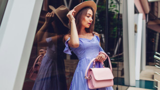 Макар че координирането на облеклото с обувките или колана e