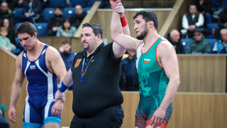 Два златни медала спечелиха българските борци в последния ден на силния