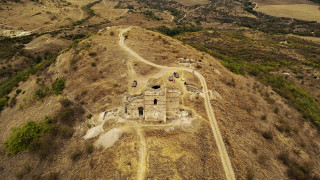 Археолози разбулват тайните на крепостта Букелон