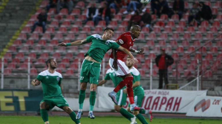 Защитникът Костадин Ничев е второто лятно попълнение на Ботев (Пловдив),