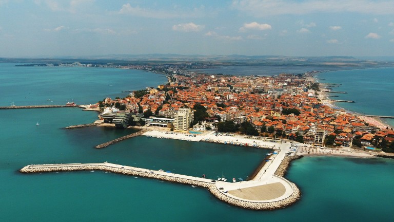 Българските туристи нe да могат да спасят сезона на Черноморието
