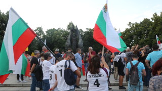 Акция в Пловдив в подкрепа на двамата осъдени протестиращи които