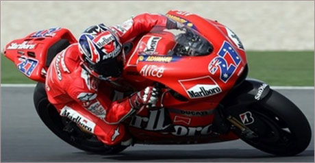 Австралиец с първи успех в „кралския клас"