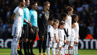 Прекъснаха двубоя между Лийдс и Арсенал на Елън Роуд Срещата бе