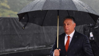 Унгарският министър председател Виктор Орбан прие сръбския външен министър и