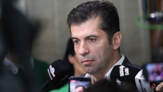 Лидерите на Продължаваме промяната Демократична България ПП ДБ отправиха остри