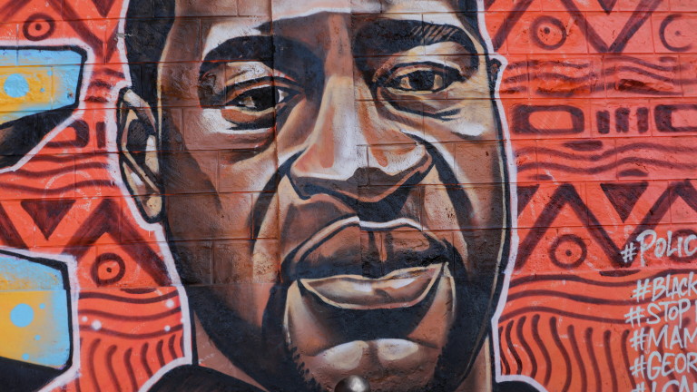 Джордж Флойд казал повече от 20 пъти "Не мога да дишам"