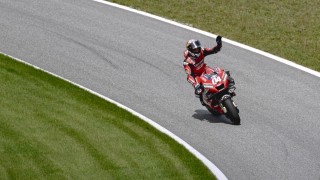 Пилотът на Дукати Андреа Довициозо спечели състезанието за Гран при