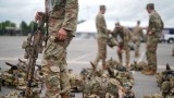 Иран атакува Бахрейн, неидентифициран снаряд удари танкер в Ормузкия проток