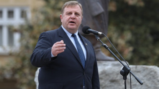 Възстановяването на Военновъздушното училище - изправяне на една несправедливост според Каракачанов