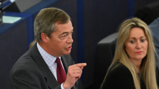 Британският евроскептик Найджъл Фараж обвини номинираната за председател на Европейската