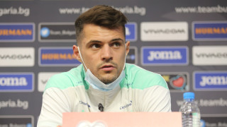 Капитанът на швейцарския национален отбор Гранит Джака е дал положителен