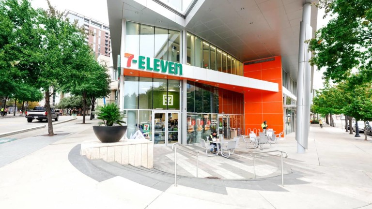 Ще видим ли скоро популярните табели 7-Eleven из цяла Европа?