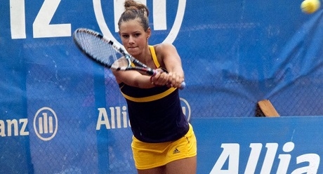 Стаматова на четвъртфинал в Турция