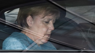 Канцлерът на Германия Ангела Меркел е изправена пред важна седмица