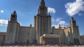 Руският президент Владимир Путин подписа указ според който аспиранти медицински