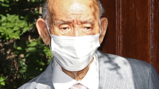 Бившият южнокорейски диктатор Чун Ду хван почина на 90 годишна възраст съобщи