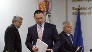МВР се похвали с два удара за 1,6 млн. нелегални цигари