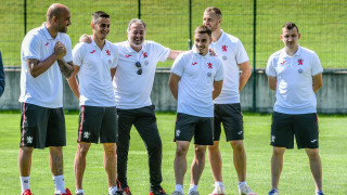 Пандемията отново настъпва Предстоят мерки забрани ограничения Хората са притеснени