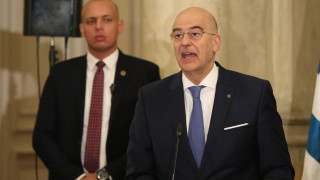 Гръцкият външен министър Никос Дендиас увери че Гърция не се опитва