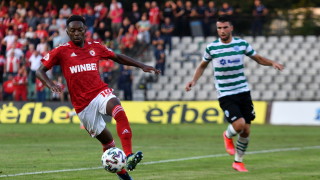 Ситуацията около договора на левия защитник на ЦСКА Брадли Мазику