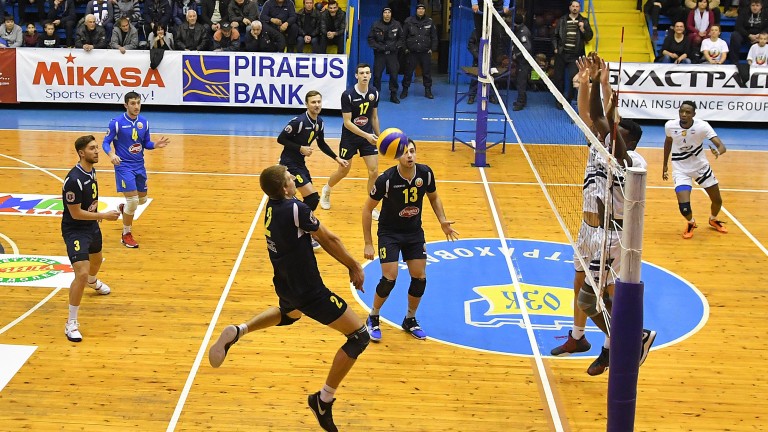 Марек срази Славия в мач от кръг №9 на волейболната Суперлига