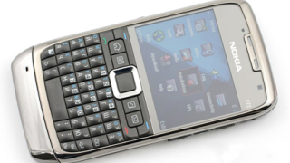 Nokia E71 - бизнесът като забавление