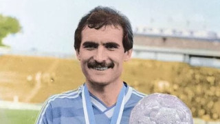 Една от легендите на Левски Петър Петров сподели очакванията си