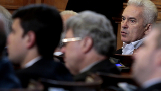 Депутатите на път да намалят броя на подписите за провеждане на референдум
