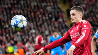 Полузащитникът на Ливърпул Флориан Вирц не взе участие в мача