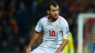 Легендата на македонския футбол Горан Пандев няма да може да помогне
