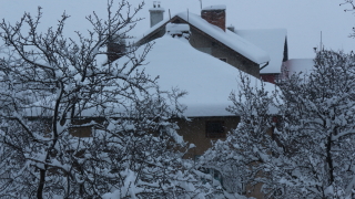 Трети ден села във Врачанско бедстват напълно или частично заради