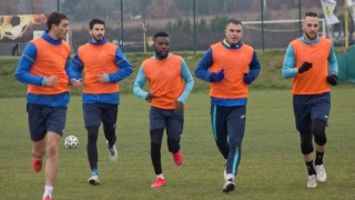 Двама футболисти на Левски не взеха участие в днешната тренировка