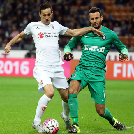 Самир остава в Милано