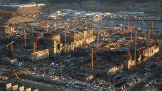 163 касети с тестово гориво бяха успешно заредени в първи